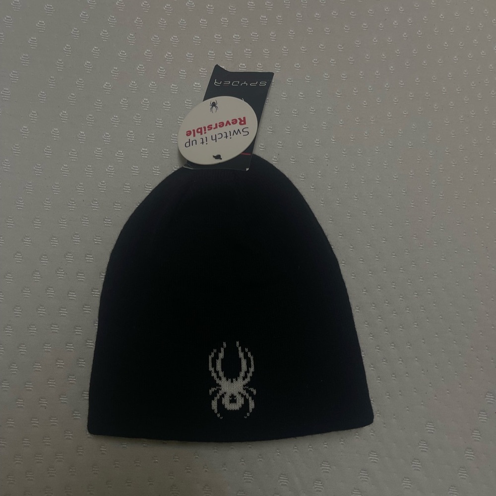 NWT SPYDER Reversible Beanie, Black and White
